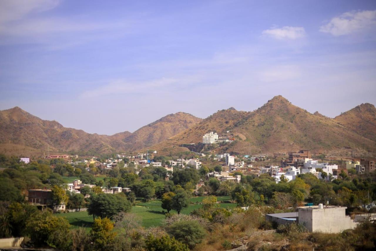 Hotel Dosa Plaza Udaipur Eksteriør billede