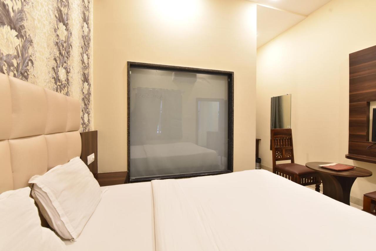 Hotel Dosa Plaza Udaipur Eksteriør billede
