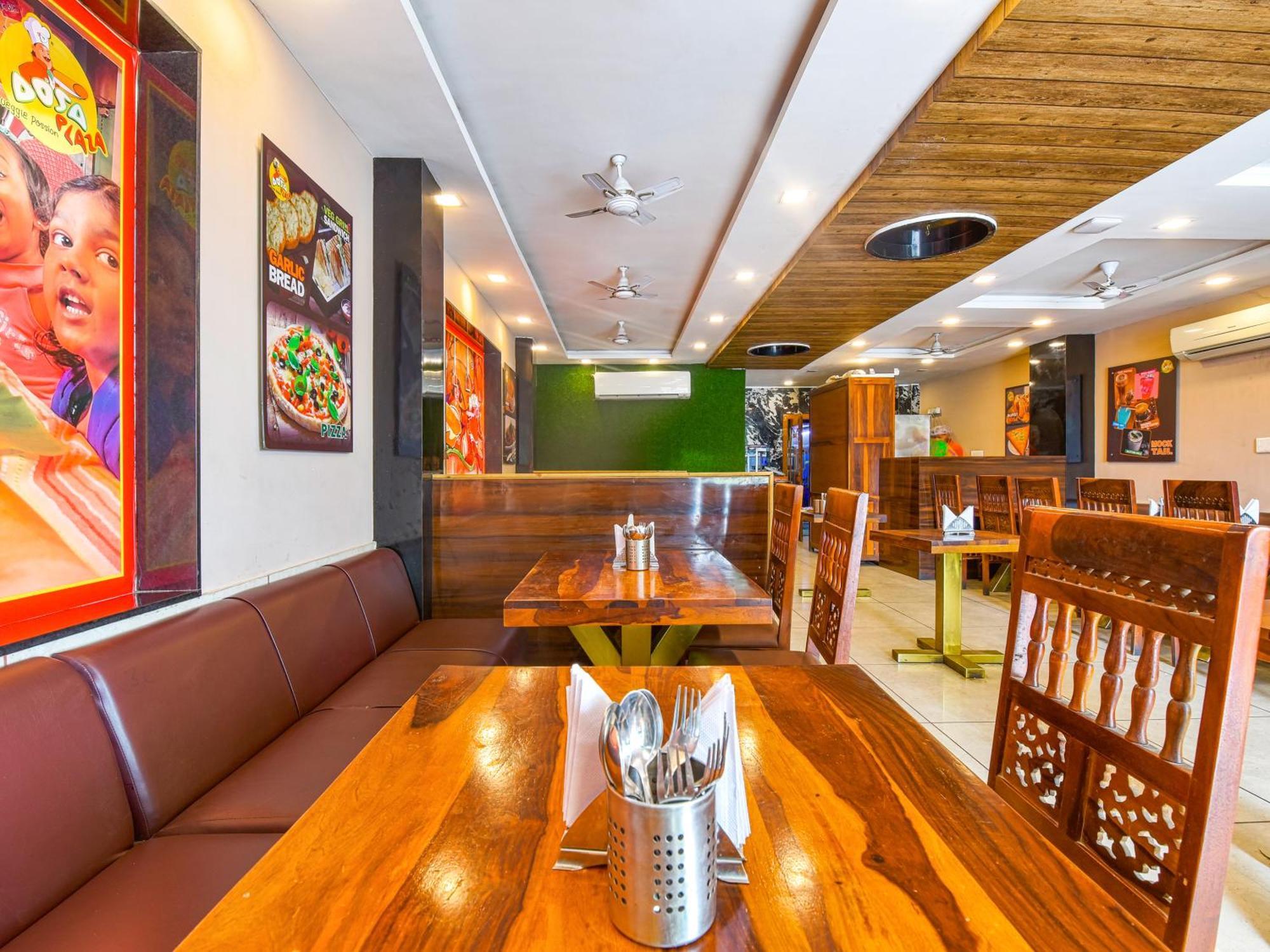 Hotel Dosa Plaza Udaipur Eksteriør billede